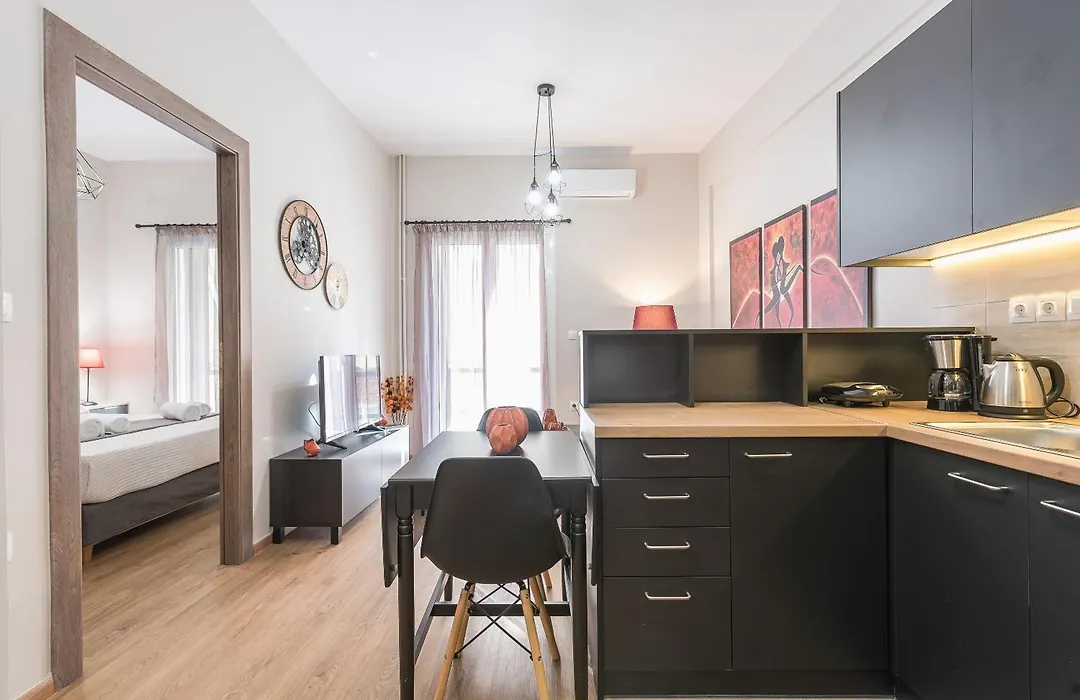 Two Bedroom Apartment For 4 Ppl-1